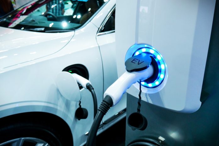 Electric Cars Pros and Cons - Should You Pull The Plug? - Hybrid Center